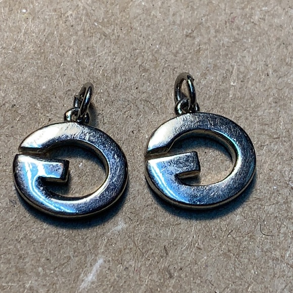 Vintage rhinestone letter G pendant or charm. - Picture 7 of 7